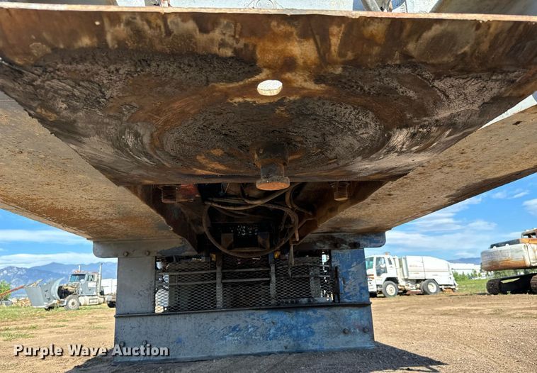 image for item DS7542 1996 Universal Refiner PDR8034 horizontal grinder