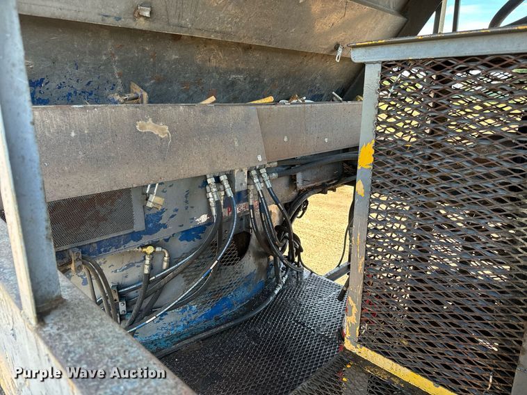 image for item DS7542 1996 Universal Refiner PDR8034 horizontal grinder