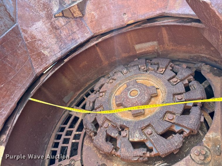 image for item DS7542 1996 Universal Refiner PDR8034 horizontal grinder