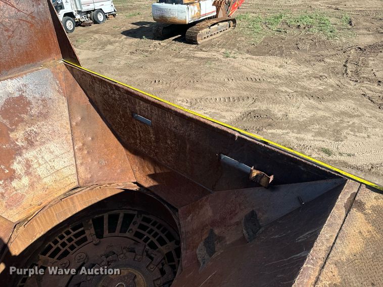 image for item DS7542 1996 Universal Refiner PDR8034 horizontal grinder