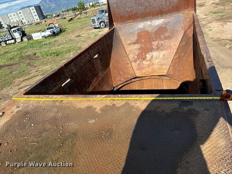 image for item DS7542 1996 Universal Refiner PDR8034 horizontal grinder