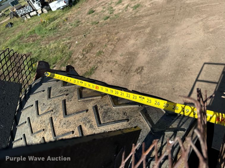 image for item DS7542 1996 Universal Refiner PDR8034 horizontal grinder