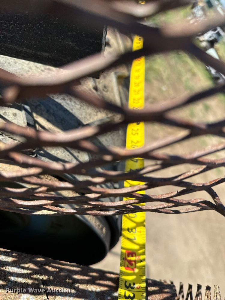 image for item DS7542 1996 Universal Refiner PDR8034 horizontal grinder