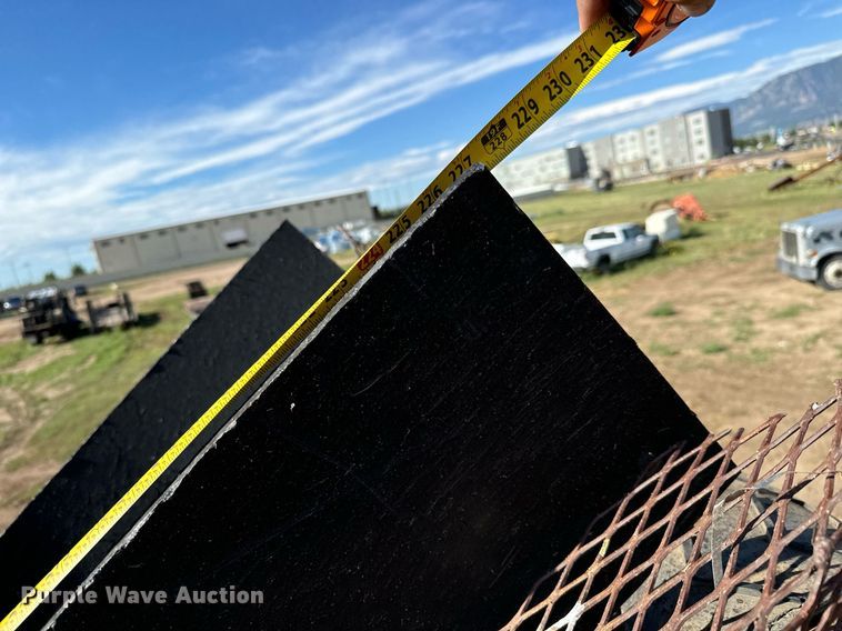 image for item DS7542 1996 Universal Refiner PDR8034 horizontal grinder