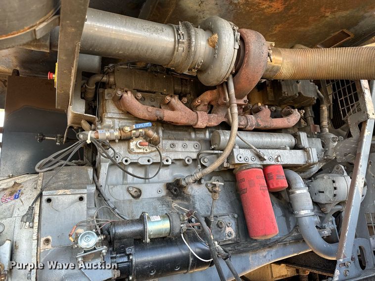 image for item DS7542 1996 Universal Refiner PDR8034 horizontal grinder