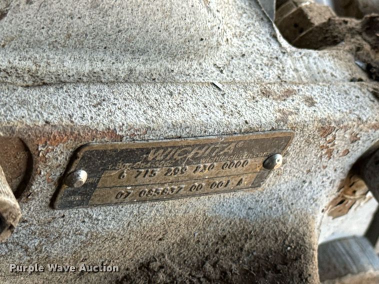 image for item DS7542 1996 Universal Refiner PDR8034 horizontal grinder