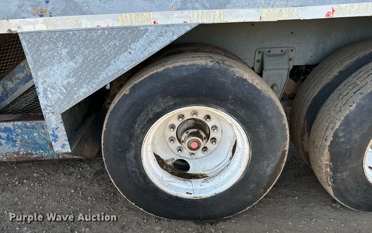 image for item DS7542 1996 Universal Refiner PDR8034 horizontal grinder