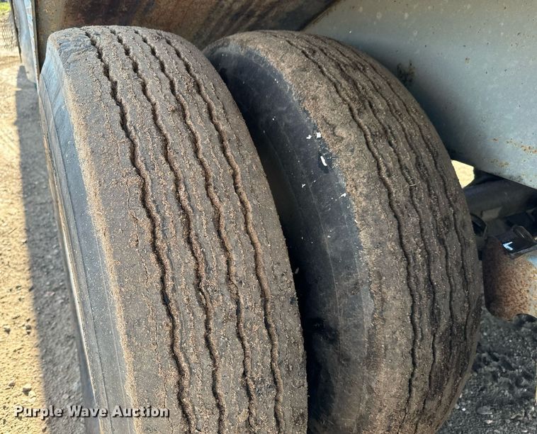 image for item DS7542 1996 Universal Refiner PDR8034 horizontal grinder