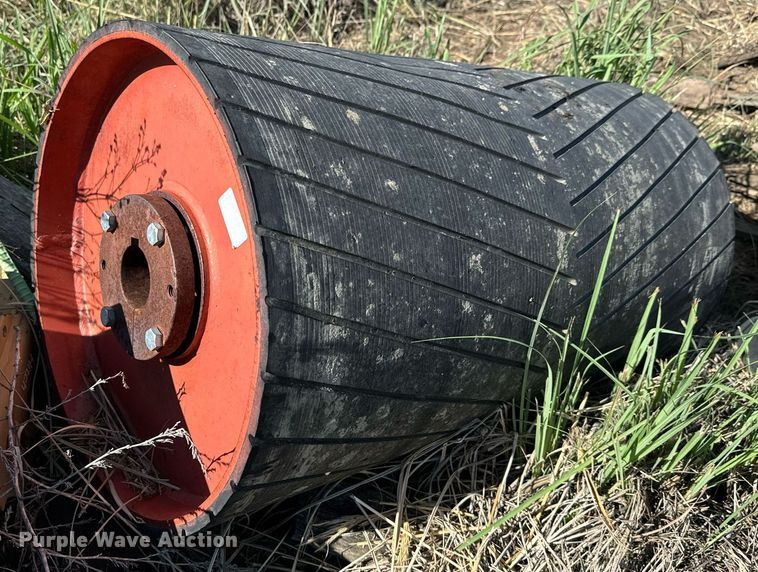 image for item DS7542 1996 Universal Refiner PDR8034 horizontal grinder