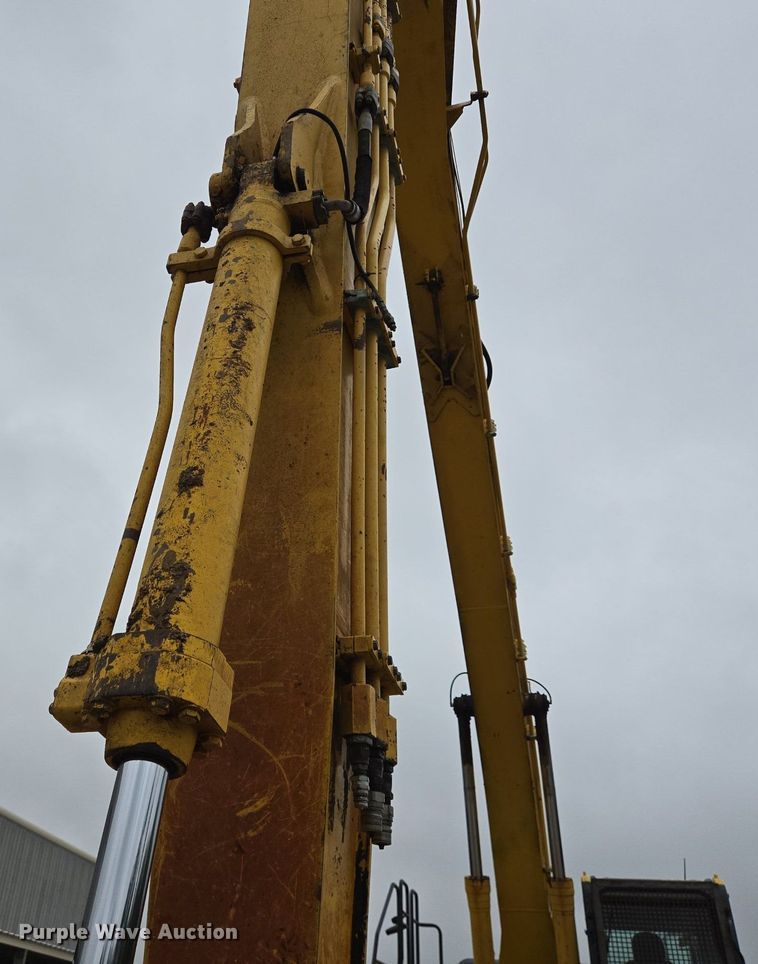 image for item DT5257 2015 Komatsu PC240LC-10 long reach excavator