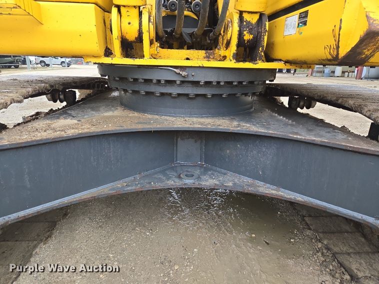 image for item DT5257 2015 Komatsu PC240LC-10 long reach excavator