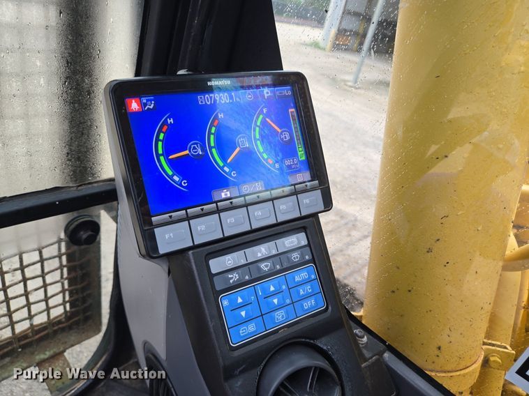 image for item DT5257 2015 Komatsu PC240LC-10 long reach excavator