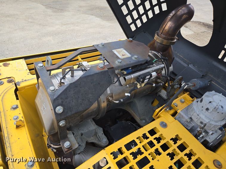 image for item DT5257 2015 Komatsu PC240LC-10 long reach excavator