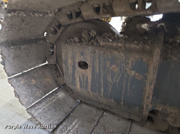 image for item DT5257 2015 Komatsu PC240LC-10 long reach excavator