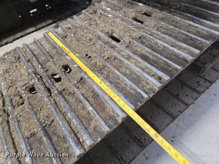 image for item DT5257 2015 Komatsu PC240LC-10 long reach excavator