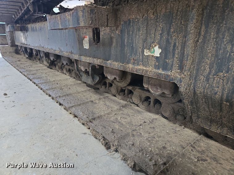 image for item DT5257 2015 Komatsu PC240LC-10 long reach excavator