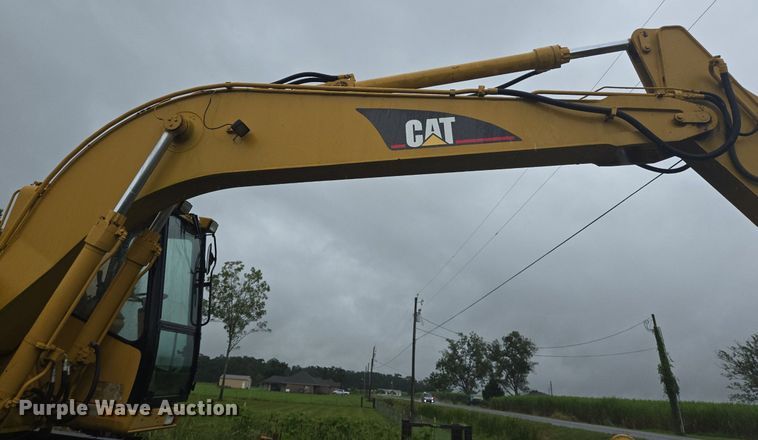 image for item DT5259 1996 Caterpillar M318 wheeled excavator