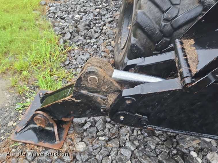 image for item DT5259 1996 Caterpillar M318 wheeled excavator