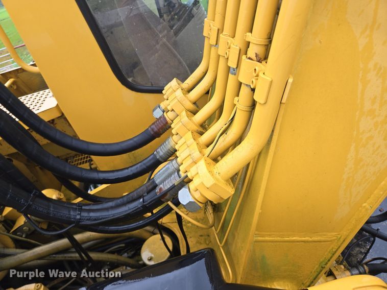 image for item DT5259 1996 Caterpillar M318 wheeled excavator