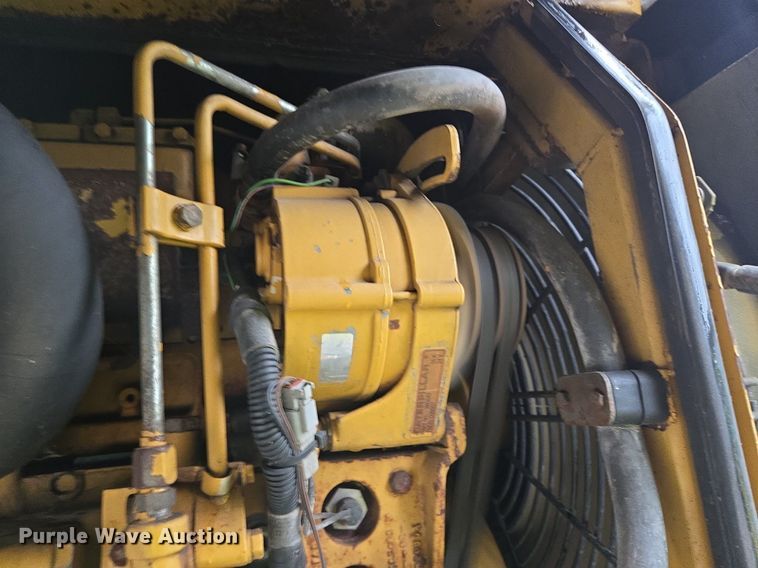 image for item DT5259 1996 Caterpillar M318 wheeled excavator