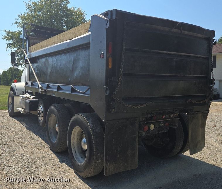 image for item DT7757 2010 Kenworth T800 dump truck
