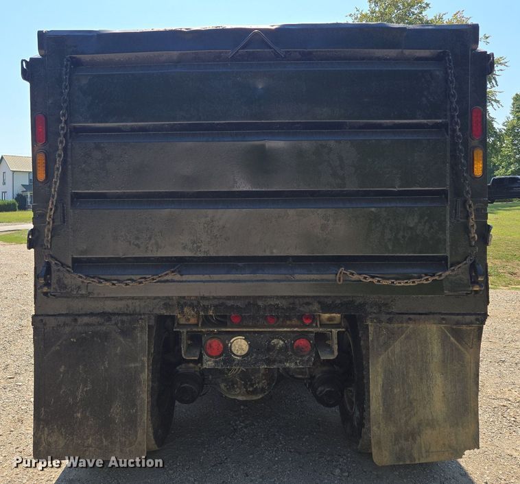 image for item DT7757 2010 Kenworth T800 dump truck