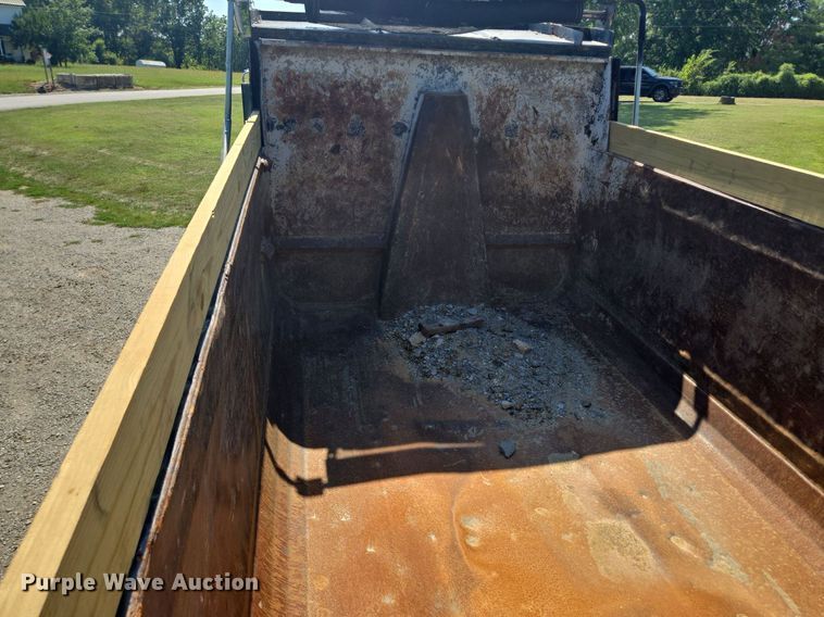 image for item DT7757 2010 Kenworth T800 dump truck