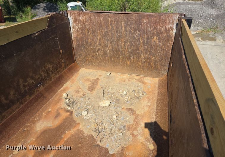 image for item DT7757 2010 Kenworth T800 dump truck