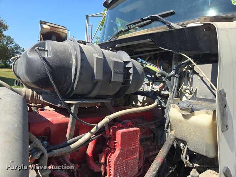 image for item DT7757 2010 Kenworth T800 dump truck