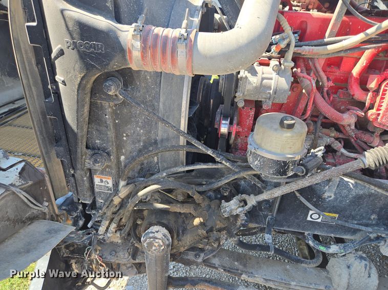 image for item DT7757 2010 Kenworth T800 dump truck