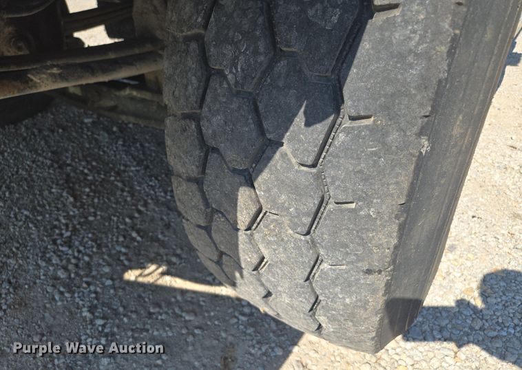 image for item DT7757 2010 Kenworth T800 dump truck