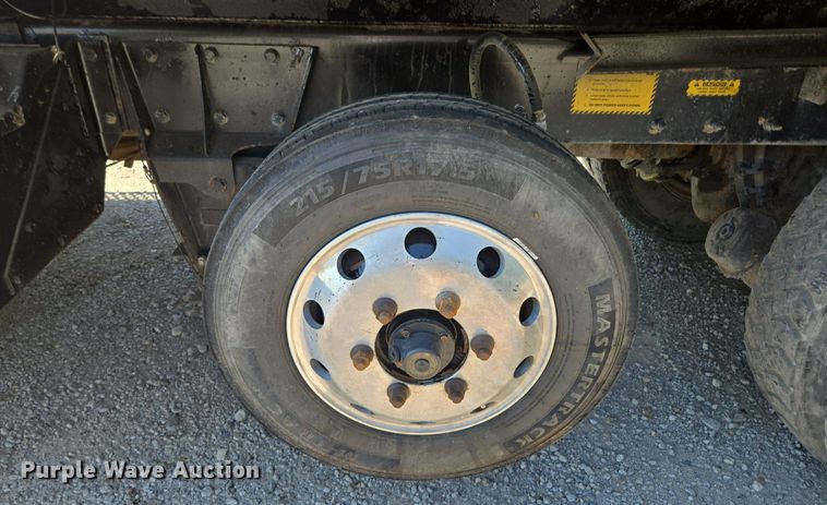 image for item DT7757 2010 Kenworth T800 dump truck