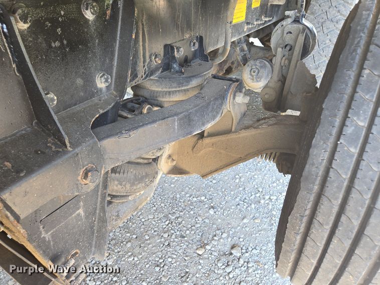 image for item DT7757 2010 Kenworth T800 dump truck