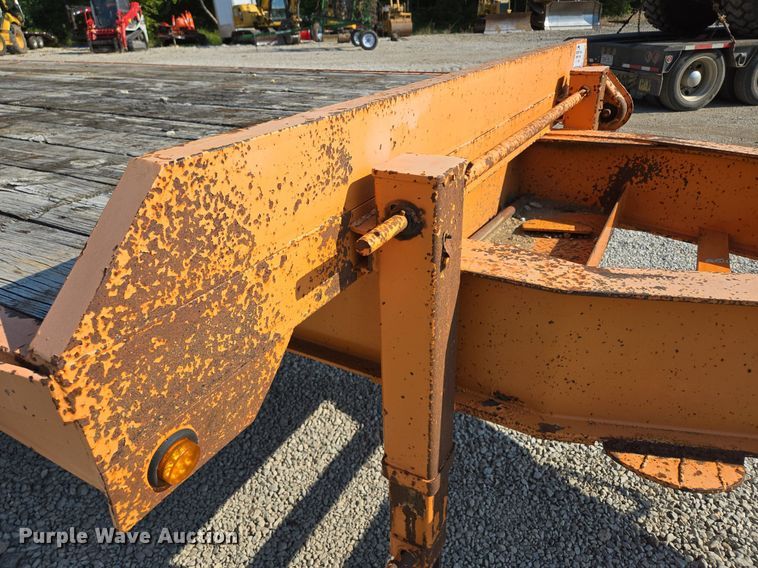 image for item DT7760 2003 Rocking Chair Manufacturing equipment trailer