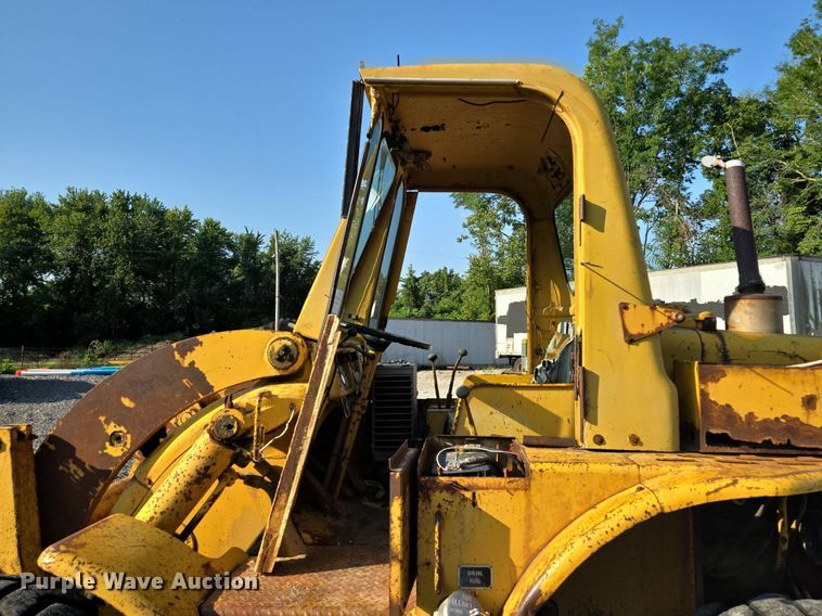 image for item DT7761 1968 Caterpillar 922B wheel loader