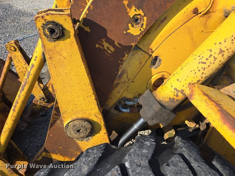 image for item DT7761 1968 Caterpillar 922B wheel loader