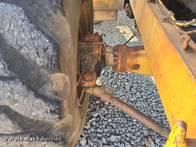 image for item DT7761 1968 Caterpillar 922B wheel loader