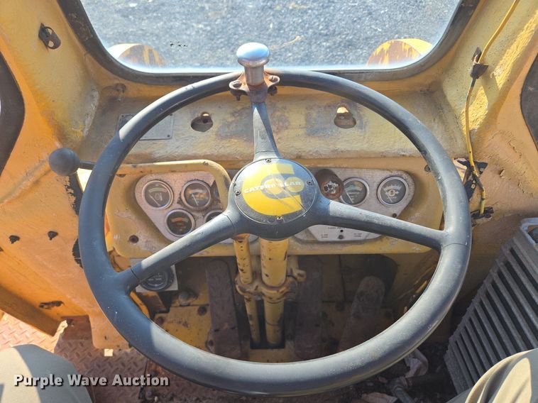 image for item DT7761 1968 Caterpillar 922B wheel loader