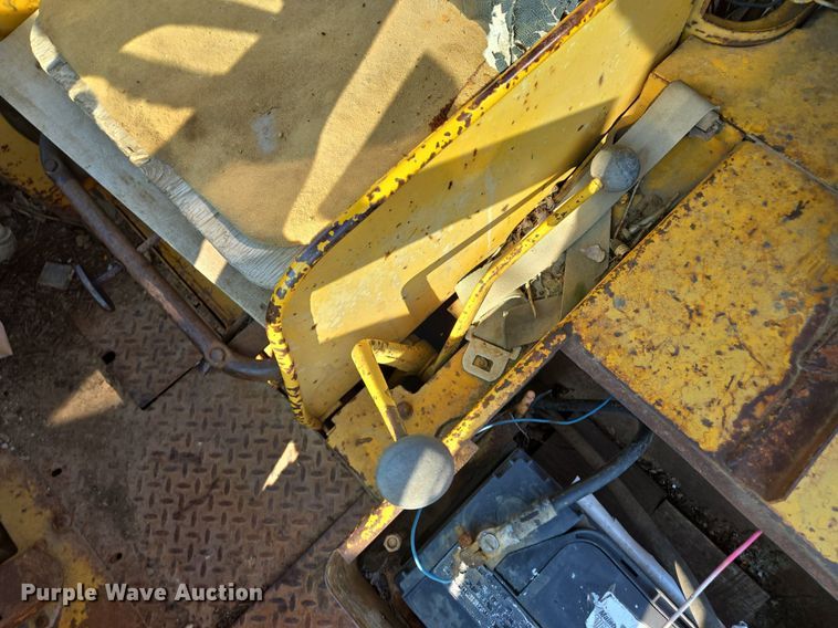 image for item DT7761 1968 Caterpillar 922B wheel loader