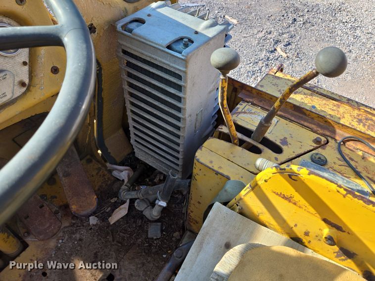 image for item DT7761 1968 Caterpillar 922B wheel loader