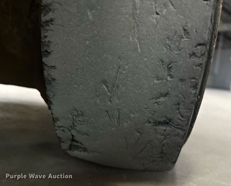 image for item DV2769 Yale ERC065RGN48TE084 forklift