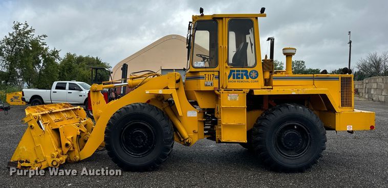 image for item DV5839 1987 Trojan  1900Z wheel loader