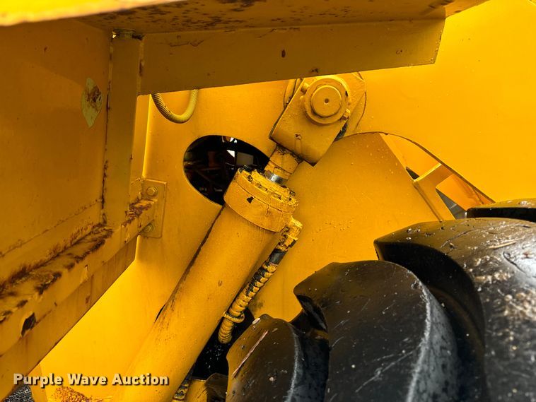 image for item DV5839 1987 Trojan  1900Z wheel loader