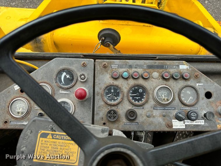 image for item DV5839 1987 Trojan  1900Z wheel loader