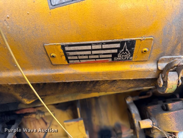 image for item DV5839 1987 Trojan  1900Z wheel loader