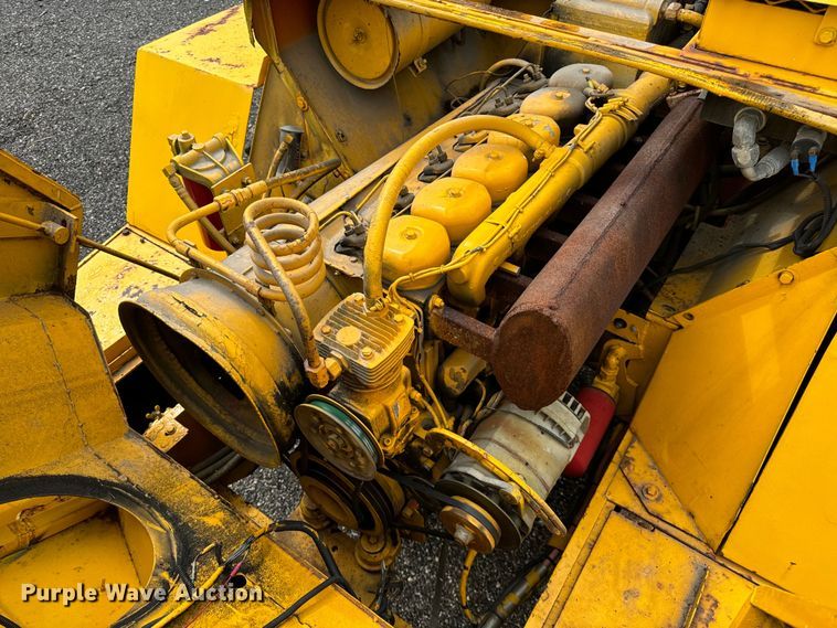 image for item DV5839 1987 Trojan  1900Z wheel loader