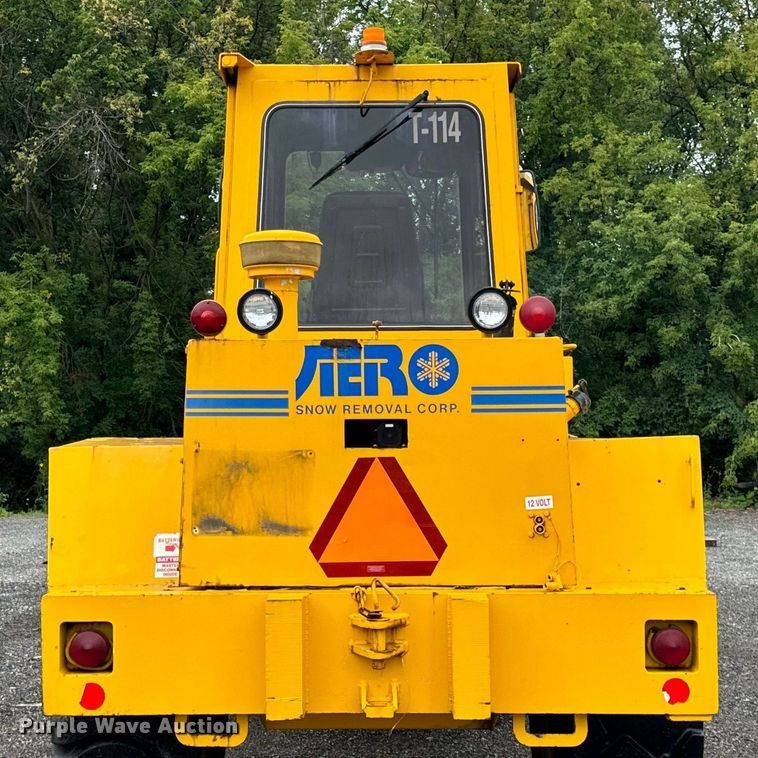 image for item DV5843 1987 Trojan  1500Z wheel loader