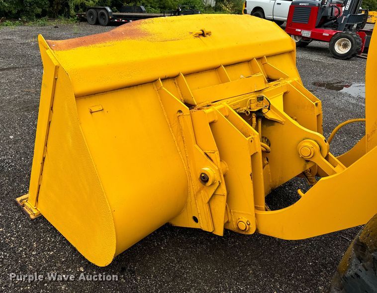 image for item DV5843 1987 Trojan  1500Z wheel loader