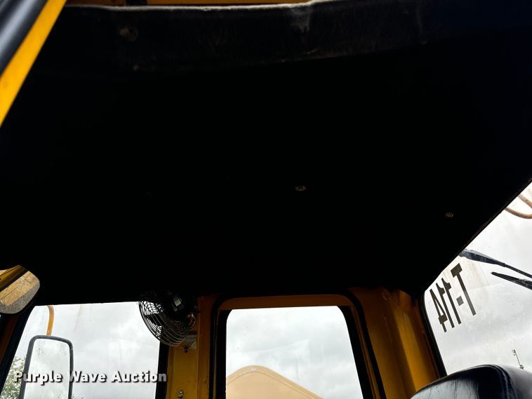 image for item DV5843 1987 Trojan  1500Z wheel loader