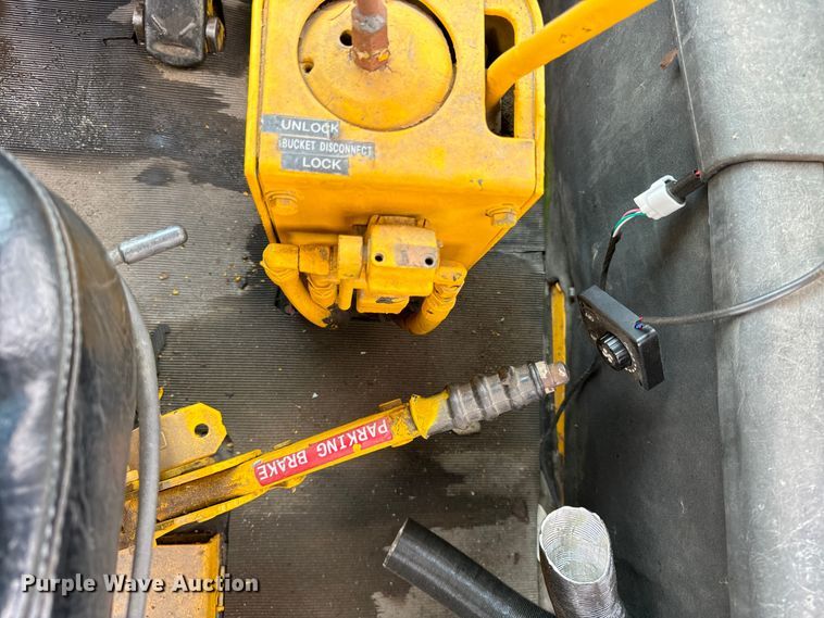 image for item DV5843 1987 Trojan  1500Z wheel loader